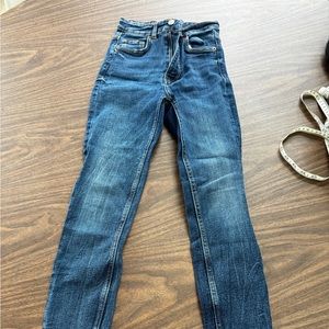 Zara skinny jeans. Super stretchy. Size 24.